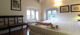 Nice apartment for 8 people with A/C, WIFI, pool, TV and parking, close to Verona