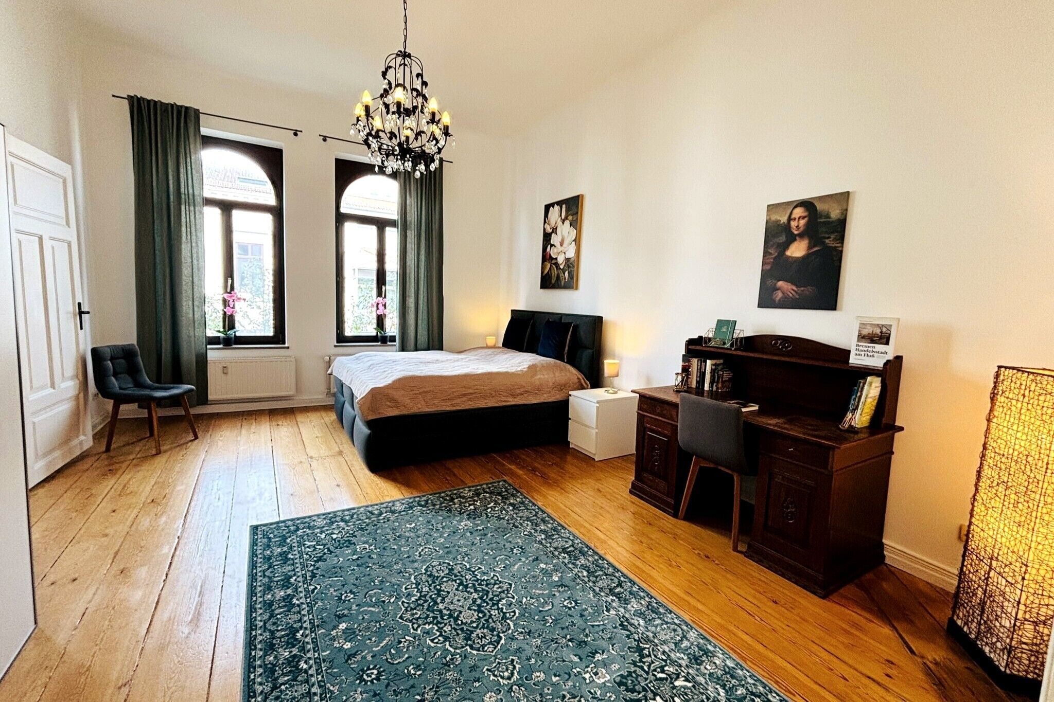 2 bedrooms, WiFi (free), bed sheets