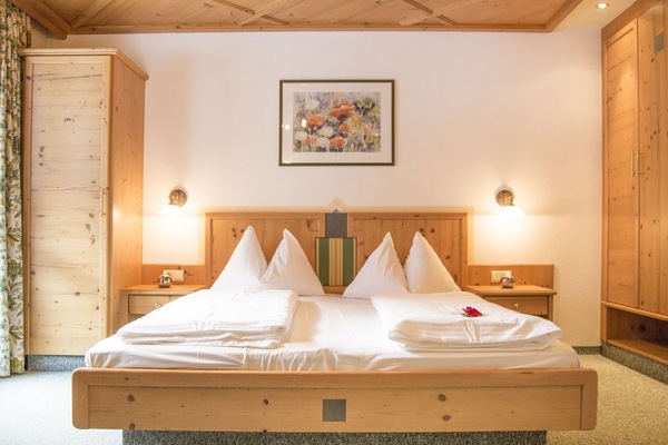 Eigentum, Möbel, Komfort, Holz, Schatten, Interior Design, Die Architektur, Bettrahmen, Fussboden, Bett