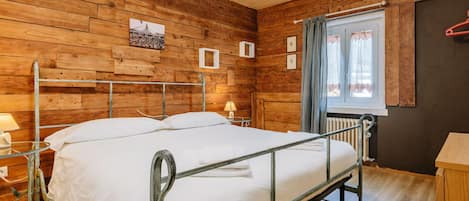 3 Schlafzimmer, Reisekinderbett, kostenloses WLAN