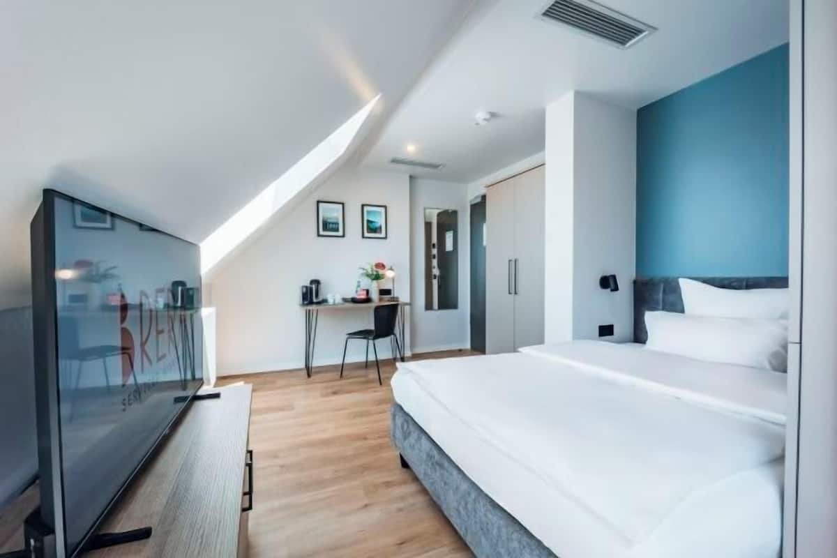 1 bedroom, soundproofing, free WiFi, bed sheets