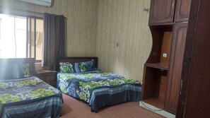 Room - Sameer Guest House (Islamabad)