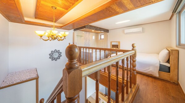 Basic Room, 1 Bedroom (Miracle(Duplex/Spa)) | 1 bedroom, free WiFi - Gapyeong Arom Spa Pension (Gapyeong)