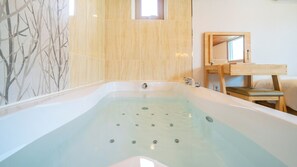 ห้องเบสิก, 1 ห้องนอน (Lavender(Duplex/Spa)) | 1 ห้องนอน, Wi-Fi ฟรี