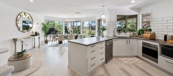 4BR In Prime Gold Coast Near Beaches & Attractions