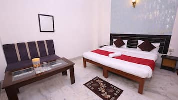 Deluxe Double Room | Blackout curtains, soundproofing, free WiFi, bed sheets
