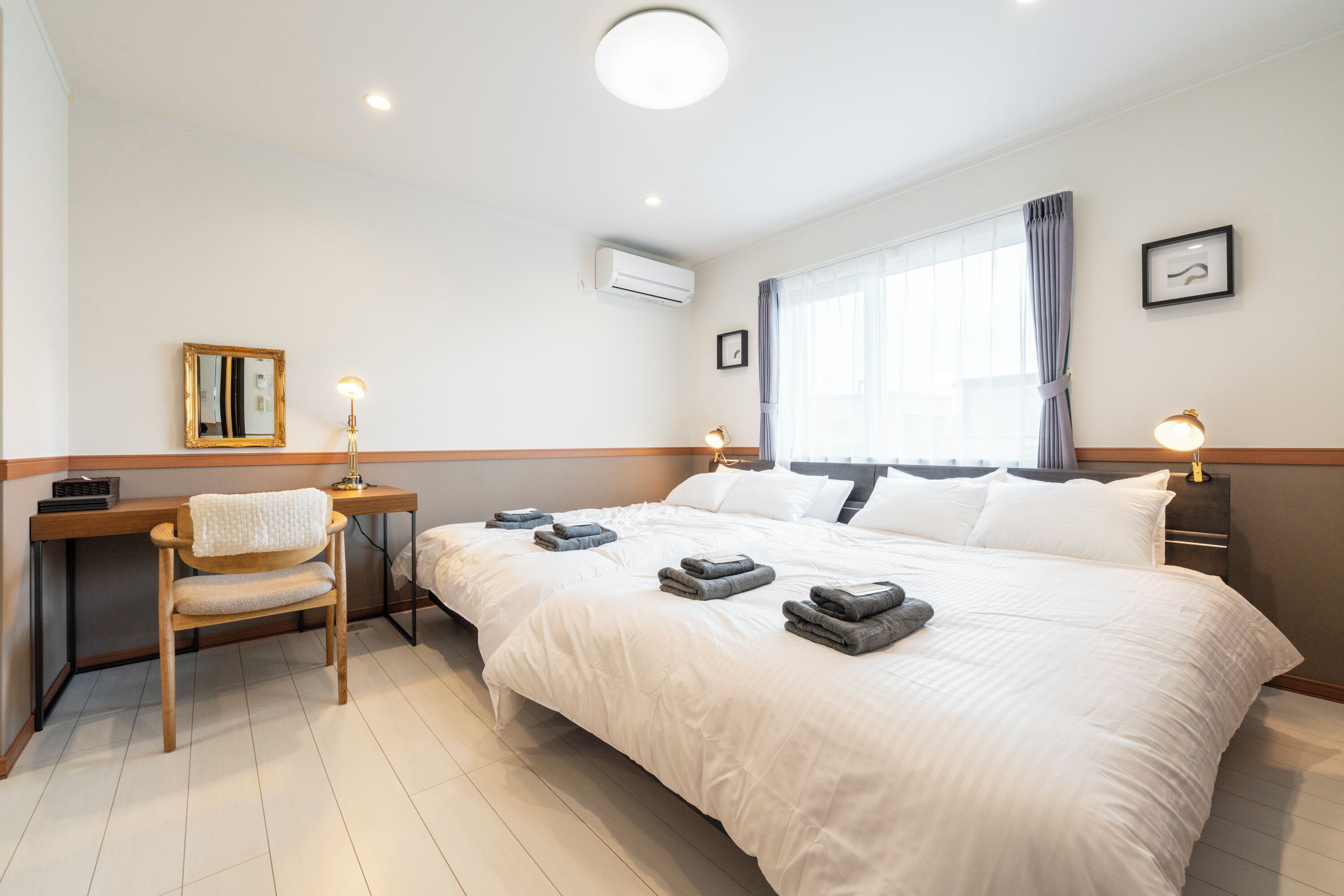 4 bedrooms, iron/ironing board, free WiFi, bed sheets