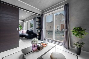 Een flatscreentelevisie