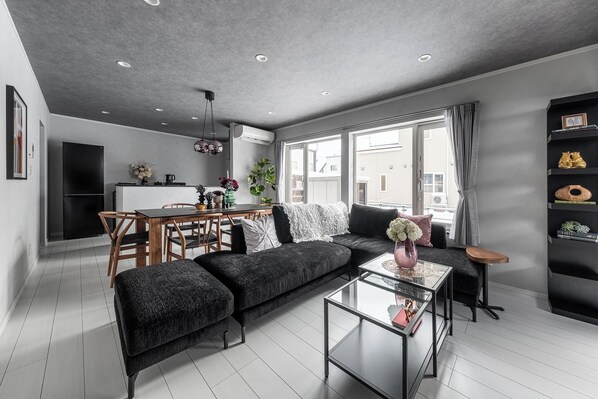 Exterior - THE SHELBOURNE FURANO (Furano)