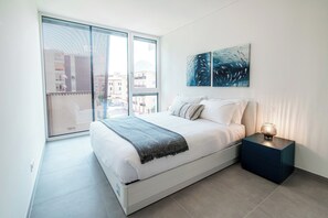 Classic Condo | Down comforters, iron/ironing board, cribs/infant beds, free WiFi - Flat Iron Apartments  (Lugano)