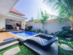 Villa, 2 Bedrooms, Pool View