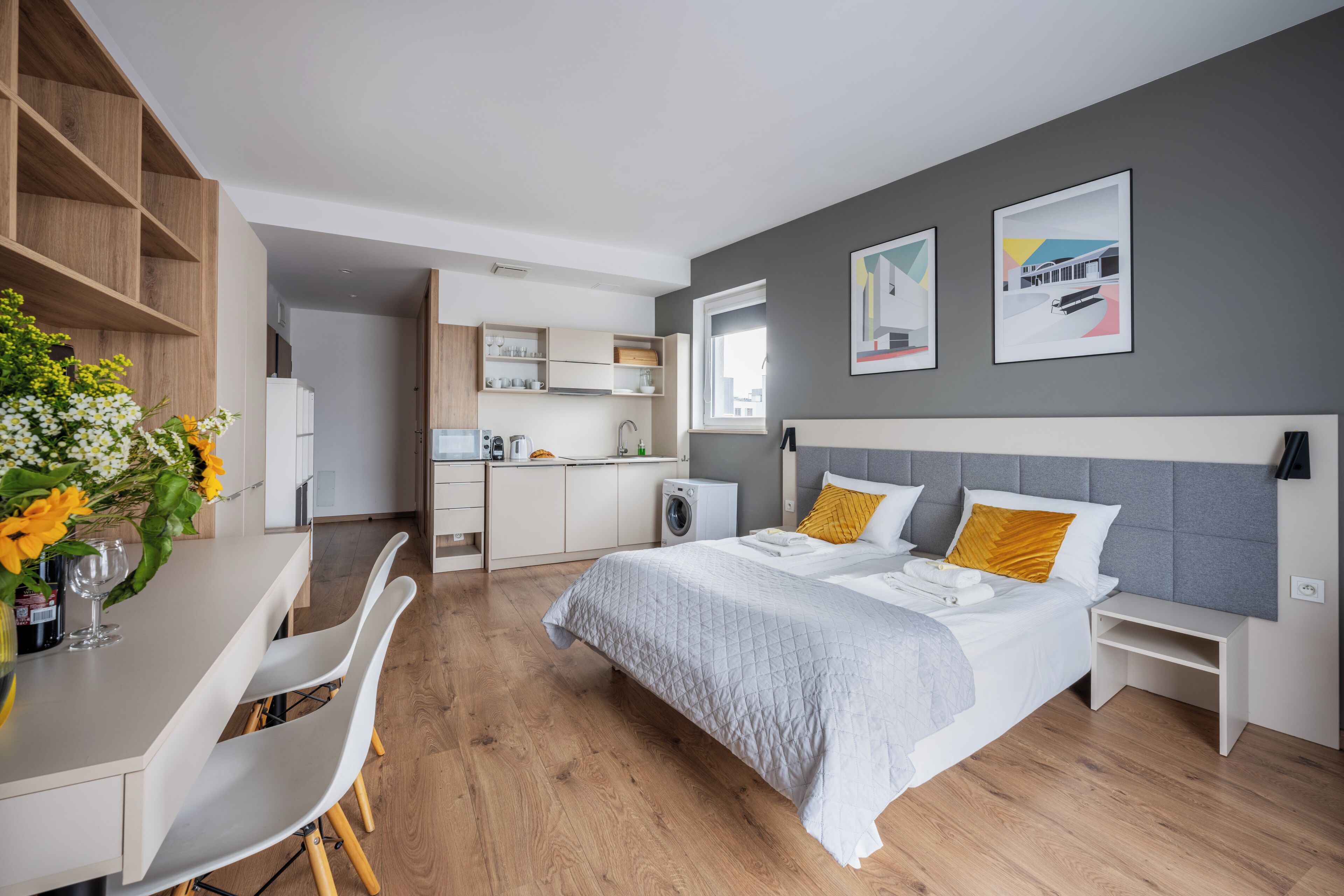 Comfort Studio Suite | Desk, laptop workspace, free WiFi, bed sheets