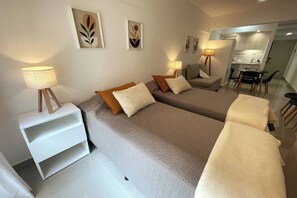 Apartment, 1 Bedroom, Accessible, Smoking | 1 bedroom