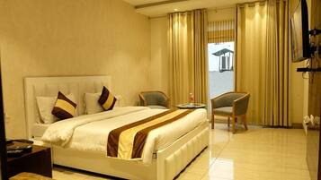 Desk, laptop workspace, soundproofing, iron/ironing board