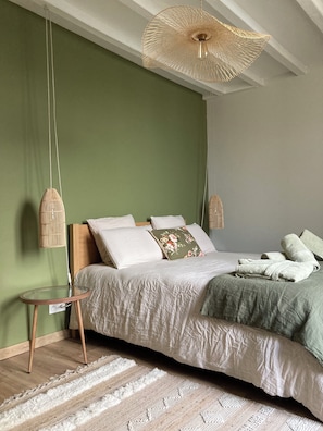 Double Room, River View | Blackout curtains, soundproofing, iron/ironing board, free WiFi - Ô Bord de Loire (Denée)
