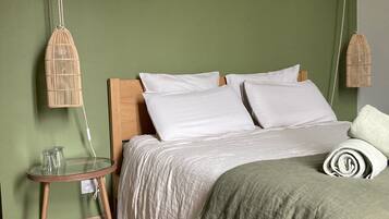 Double Room, River View | Blackout drapes, soundproofing, iron/ironing board, free WiFi