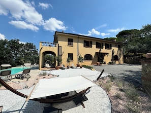 Terrace/patio - Villa Tramontalba - luxury villa, infinity pool, perfect for exploring Tuscany (Toscana)