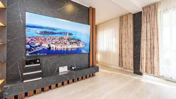 Villa, Meerblick | Wohnbereich