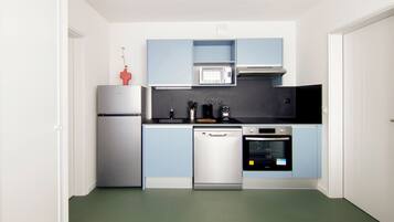 Family Room | Private kitchen | Shared fridge, microwave, highchair