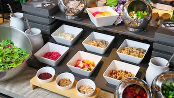Sarapan prasmanan