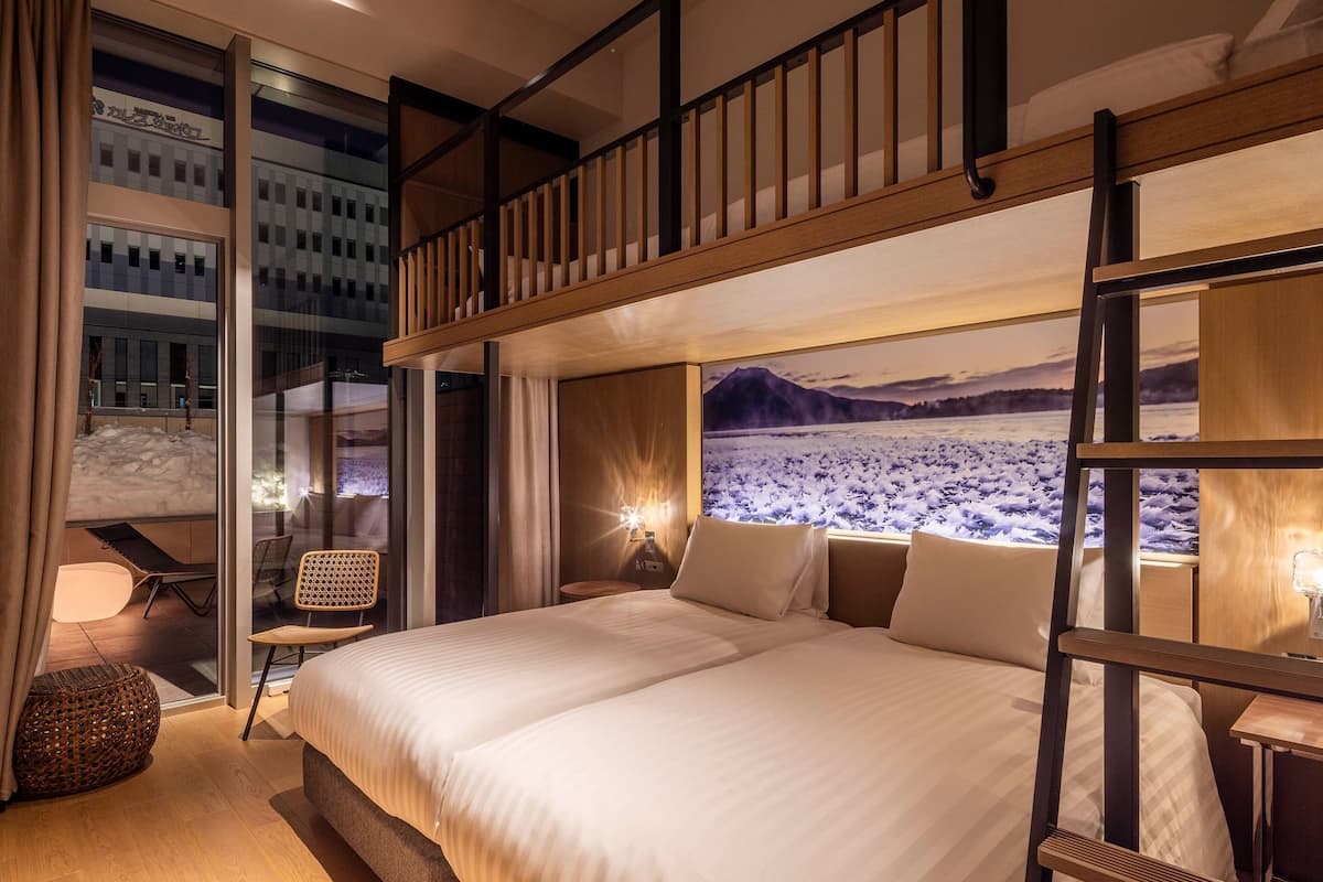 In-room safe, blackout curtains, free WiFi, bed sheets
