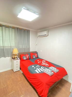 1 bedroom, iron/ironing board, WiFi, bed sheets - Private home 2 (Seoul)