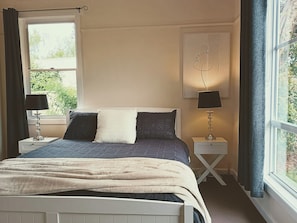 3 chambres, fer et planche Ă repasser, Wi-Fi, draps fournis
