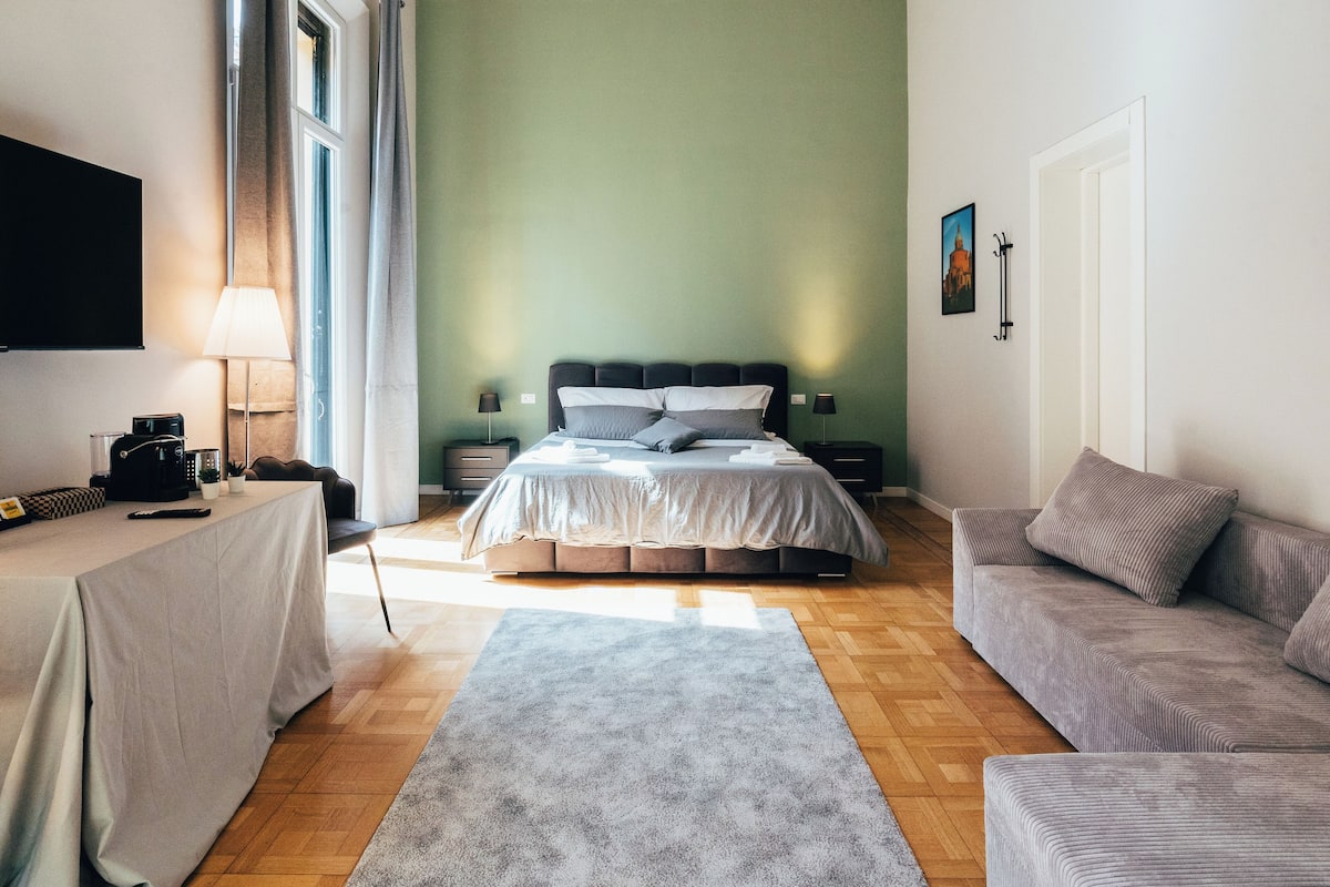 Re Enzo Suite