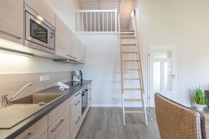 Réfrigérateur, four, plaque de cuisson, lave-vaisselle