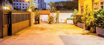 Value Inn Homestay by uBook