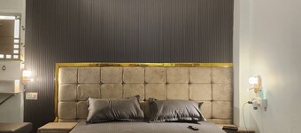 Pinch of life near Ganga Arti