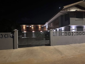 Exterior - Magnifique T1 avec piscine (Cayenne)