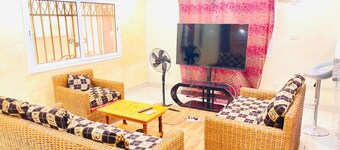 Room-luxury Furnished Room No1