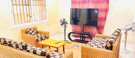 Room, 1 Bedroom, Smoking, Balcony | Living room