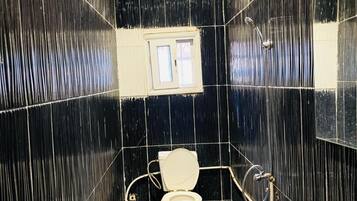 Zimmer, 1 Schlafzimmer, Raucher, Balkon | Badezimmer