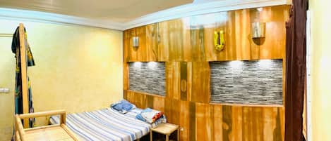 Zimmer, 1 Schlafzimmer, Raucher, Balkon | 1 Schlafzimmer, schallisolierte Zimmer