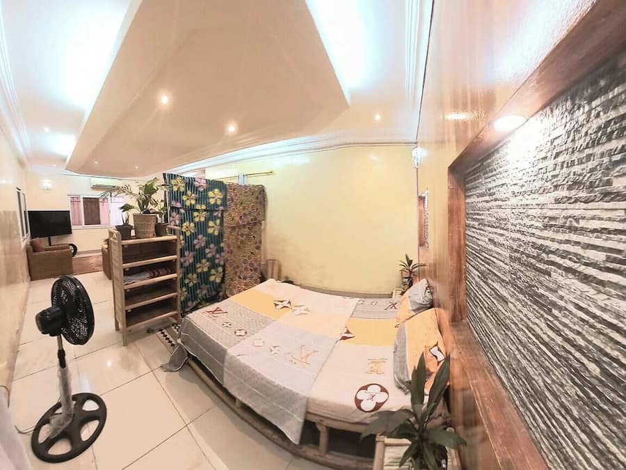 Habitación, 1 habitación, fumadores, balcón | 1 dormitorio y sistema de insonorización