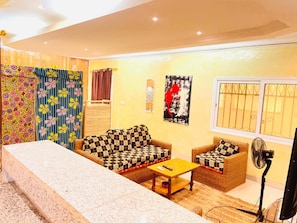 Quarto, 1 quarto, para fumantes, sacada | Sala de estar