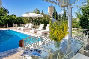 5 bedrooms - Villa Golden Tiara Large Private Pool A C Wifi (Corfu)