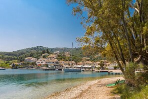 3 bedrooms, soundproofing - Villa Eleni Agios Stephanos (Corfu)