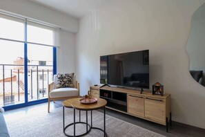 TV, offices - w* | Luminous 1BR w/ Perfect Balcony in Cusco (Cusco)