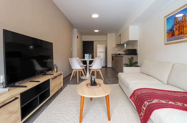 TV, offices - w* | Stunning 1BR w/ Great Balcony in Cusco (Cusco)