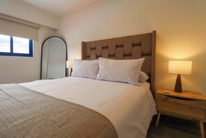 1 bedroom, desk, iron/ironing board, WiFi