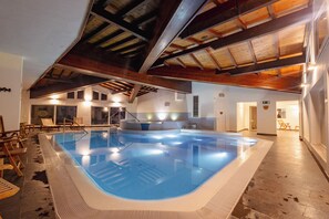 Indoor pool - Hotel Gaarten Benessere&Spa by Kleos Group Collection (Gallio)