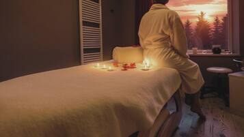 Espace de soins pour les couples, sauna, bain à remous, hammam, hammam