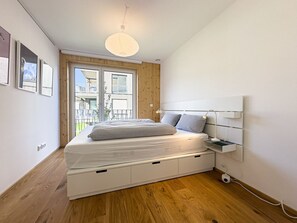 2 chambres, bureau, accès au Wi-Fi (inclus), literie fournie