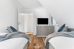 2 Schlafzimmer, Reisekinderbett, kostenloses WLAN, Bettwäsche