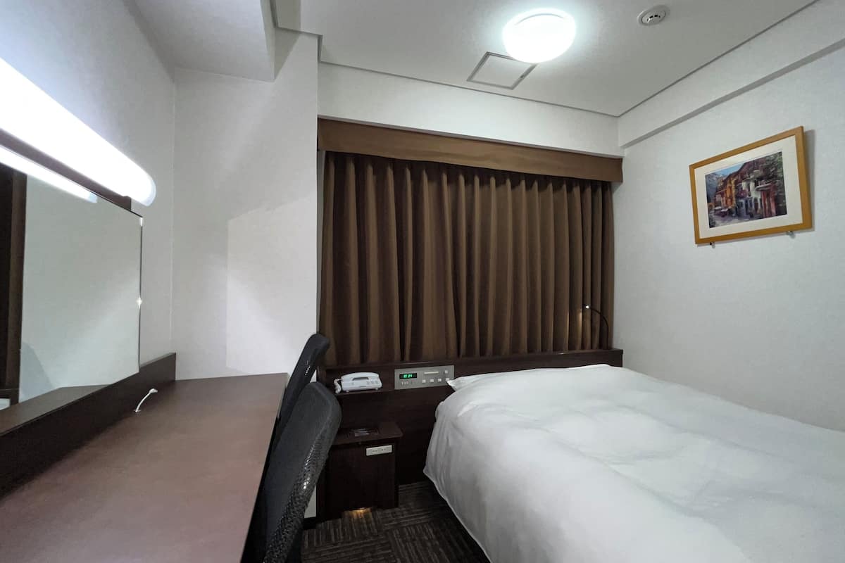 Couette en duvet d'oie, bureau, rideaux occultants, Wi-Fi gratuit