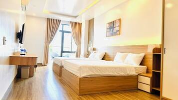 Desk, laptop workspace, soundproofing, free WiFi