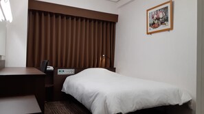Down comforters, desk, blackout drapes, free WiFi - Hotel Alpha-One Matsue (Matsue)